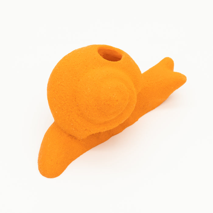 Climbing hold snail
